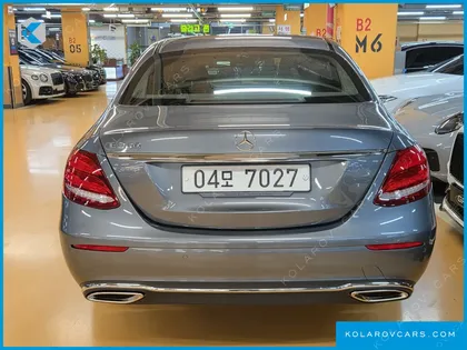 MERCEDES E-CLASS E300 EXCLUSIVE