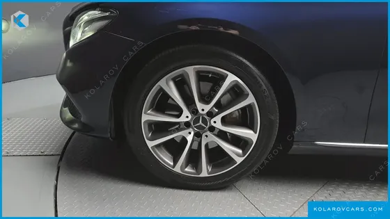 MERCEDES E-CLASS E300 4MATIC AVNATGARDE