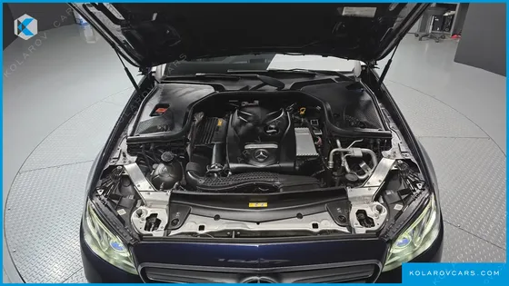 MERCEDES E-CLASS E300 4MATIC AVNATGARDE