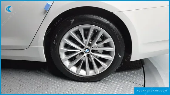 BMW 5 SERIES 520I LUXURY