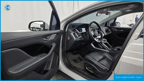 JAGUAR I-PACE EV400 SE