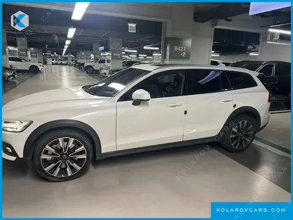 VOLVO V60 B5 ULTIMATE AWD