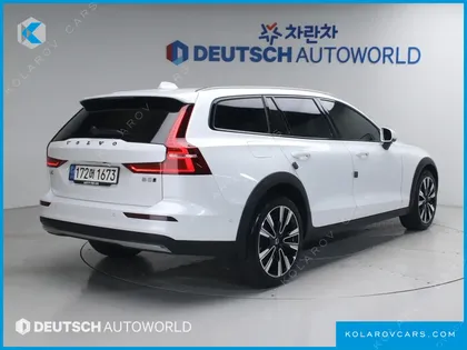 VOLVO V60 B5 ULTIMATE AWD