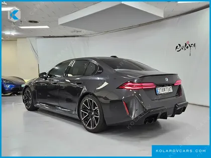 BMW M5 M5 SEDAN