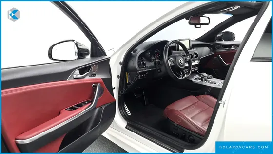 KIA STINGER 3.3 TURBO 2WD