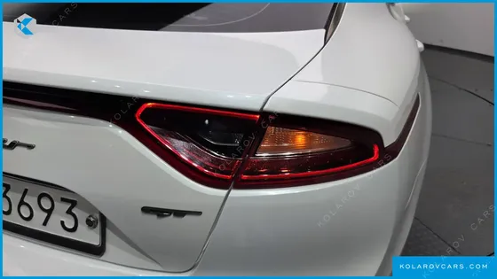 KIA STINGER 3.3 TURBO 2WD