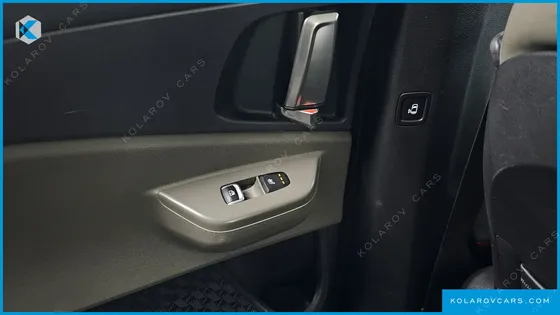 KIA CARNIVAL HEV 9SEATER NOBLESS