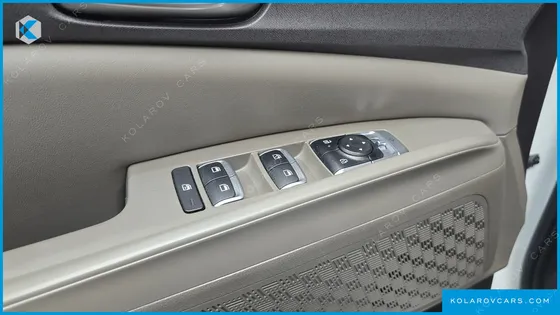 KIA CARNIVAL 9-SEATER PRESTIGE