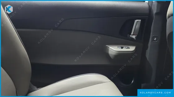 KIA CARNIVAL 9-SEATER PRESTIGE