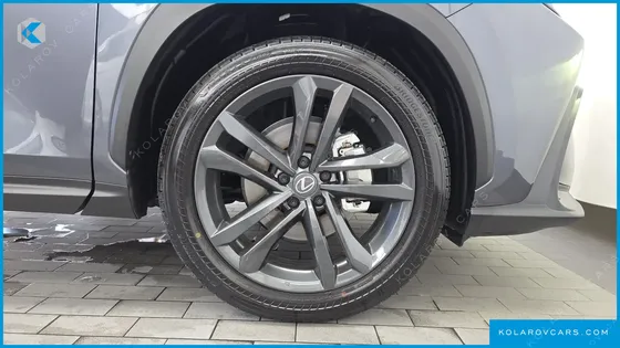LEXUS NX PREMIUM