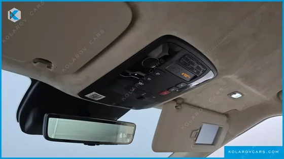 KIA CARNIVAL HEV 9-SEATER HI-LIMOUSINE (SPECIAL VEHICLE)