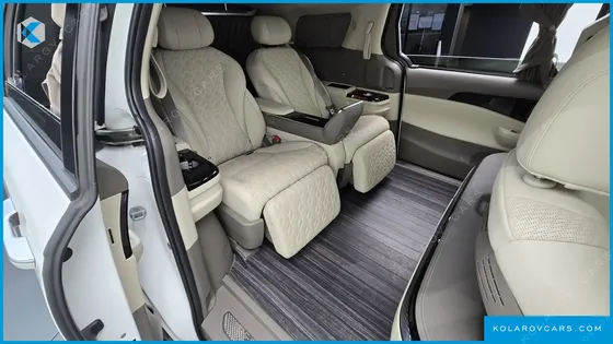 KIA CARNIVAL HEV 4-SEATER HI LIMOUSINE