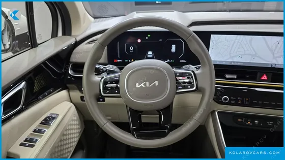 KIA CARNIVAL HEV 4-SEATER HI LIMOUSINE