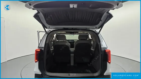 KIA CARNIVAL HEV 4-SEATER HI LIMOUSINE