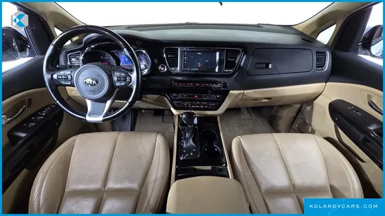 KIA CARNIVAL 7-SEATER LIMOUSINE