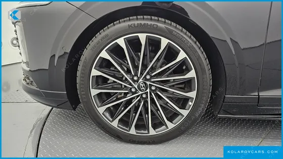 HYUNDAI GRANDEUR 3,5 GASOLINE 4WD