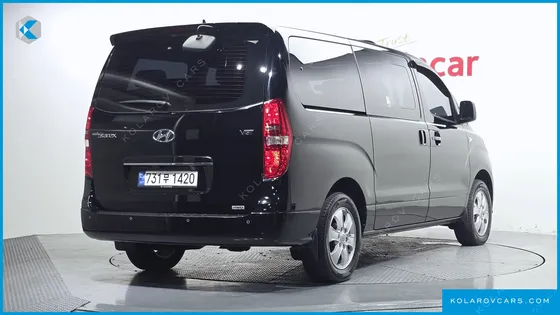 HYUNDAI STAREX 4WD WAGON 12-SEATER