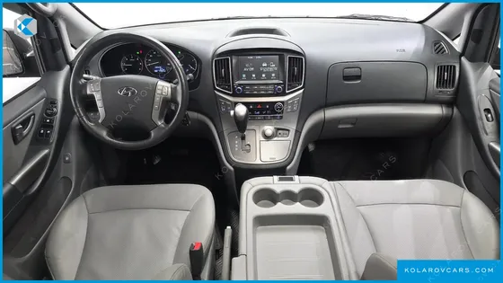 HYUNDAI STAREX 4WD WAGON 12-SEATER