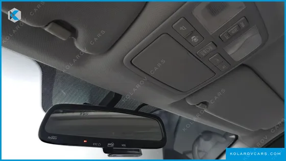HYUNDAI STAREX 4WD WAGON 12-SEATER