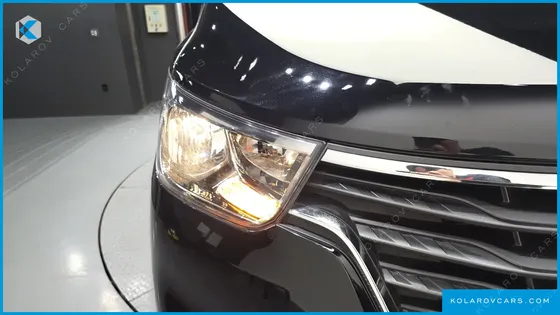HYUNDAI STAREX 4WD WAGON 12-SEATER