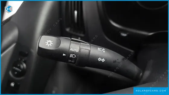 HYUNDAI STAREX 4WD WAGON 12-SEATER