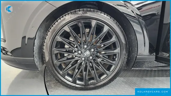 HYUNDAI GRANDEUR 2,5 GASOLINE 2WD