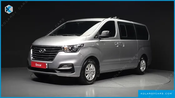 HYUNDAI STAREX VAN 5-SEATER