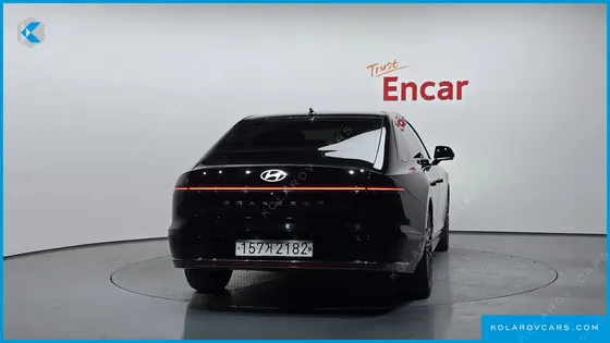 HYUNDAI GRANDEUR 2,5 GASOLINE 2WD