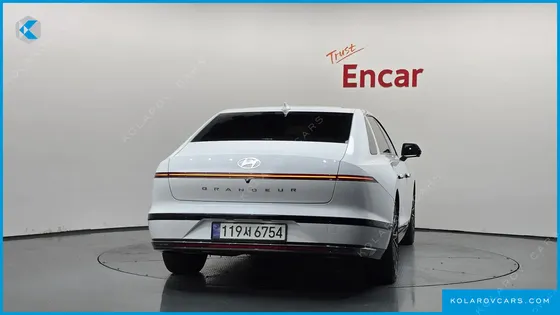 HYUNDAI GRANDEUR 3,5 GASOLINE 4WD