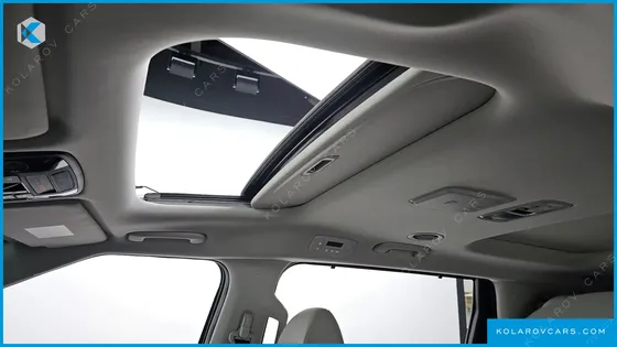 KIA CARNIVAL 7-SEATER SIGNATURE