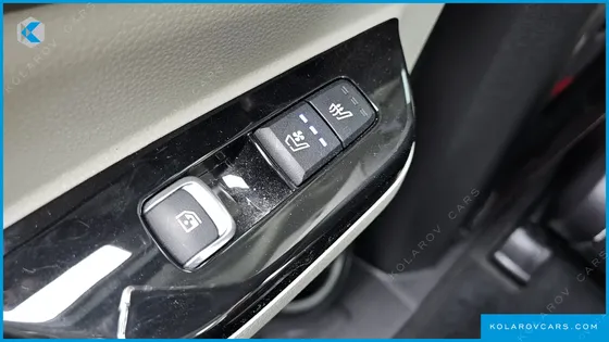 KIA CARNIVAL 7-SEATER SIGNATURE