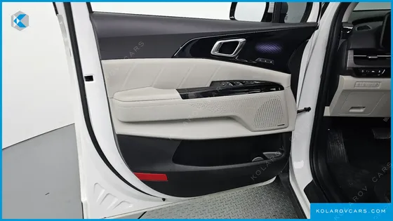 KIA CARNIVAL 7-SEATER SIGNATURE