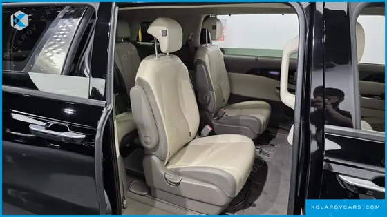 KIA CARNIVAL 9-SEATER SIGNATURE