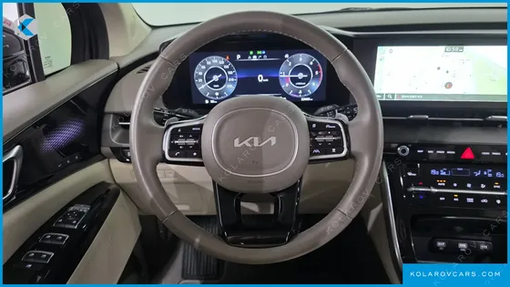 KIA CARNIVAL 9-SEATER SIGNATURE