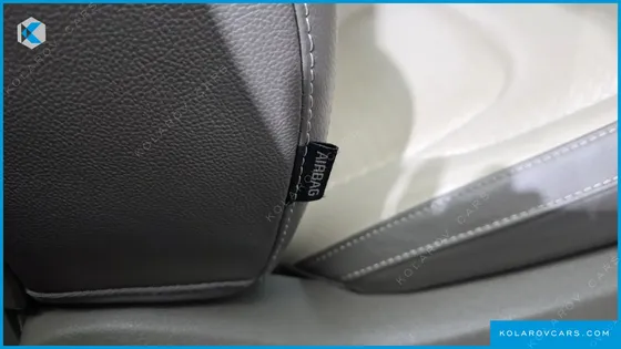 KIA CARNIVAL 9-SEATER SIGNATURE