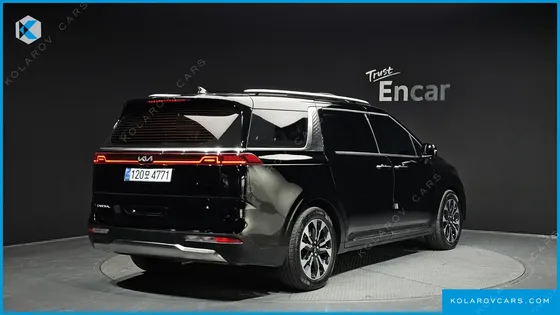 KIA CARNIVAL 9-SEATER SIGNATURE
