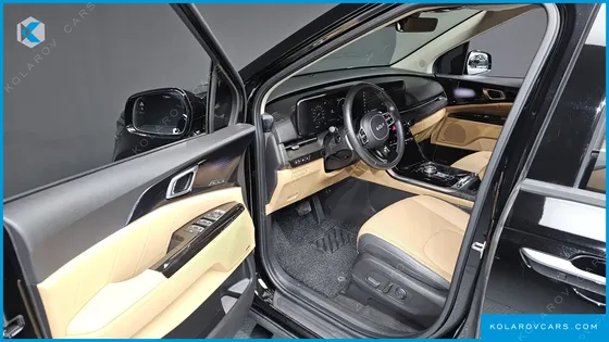 KIA CARNIVAL 9-SEATER SIGNATURE
