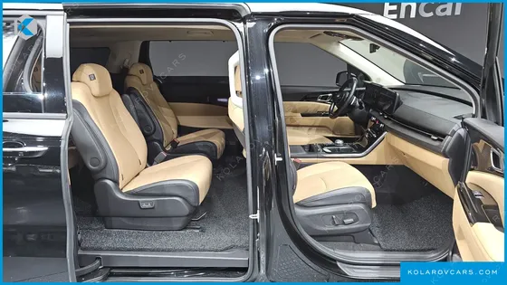 KIA CARNIVAL 9-SEATER SIGNATURE