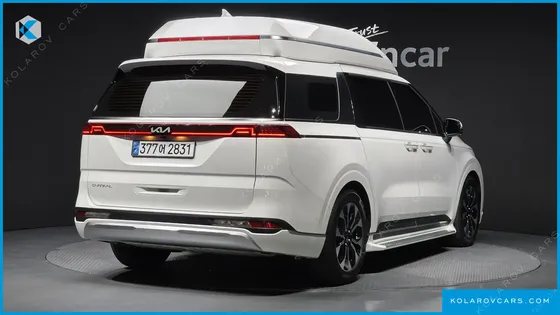 KIA CARNIVAL GASOLINE 7-SEATER HI-LIMOUSINE