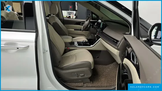 KIA CARNIVAL 9-SEATER SIGNATURE