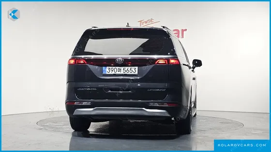KIA CARNIVAL 7-SEATER SIGNATURE