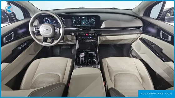 KIA CARNIVAL 7-SEATER SIGNATURE