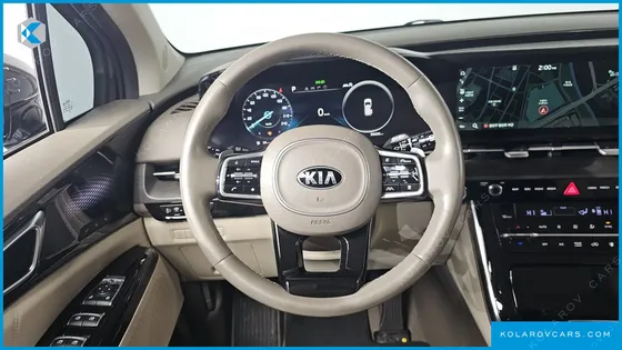 KIA CARNIVAL 7-SEATER SIGNATURE