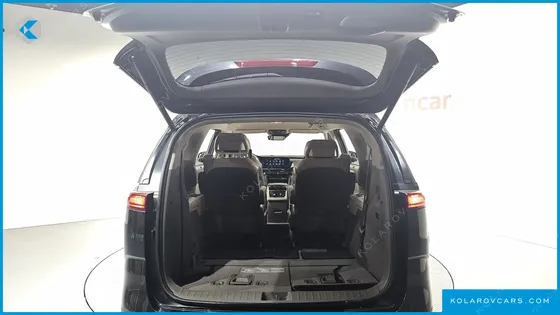 KIA CARNIVAL 7-SEATER SIGNATURE
