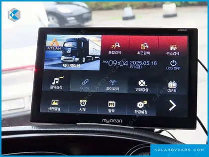 HYUNDAI MEGA TRUCK GOLD
