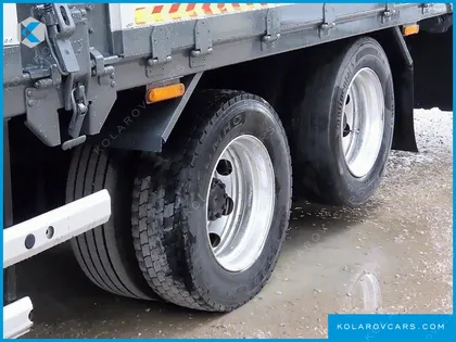 HYUNDAI MEGA TRUCK GOLD