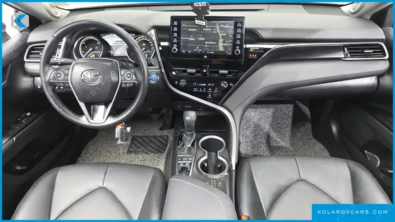 TOYOTA CAMRY 2.5 XLE HYBRID