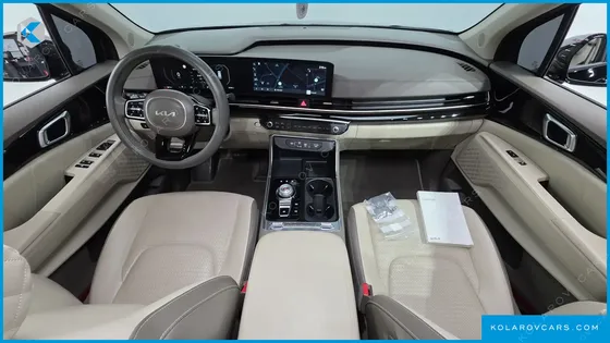 KIA CARNIVAL GASOLINE 7-SEATER SIGNATURE
