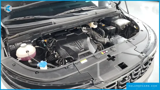 KIA CARNIVAL GASOLINE 9-SEATER GRAVITY