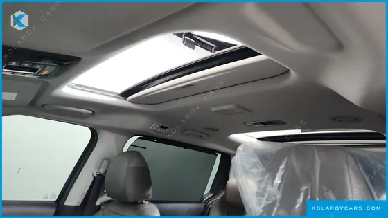 KIA CARNIVAL GASOLINE 9-SEATER GRAVITY